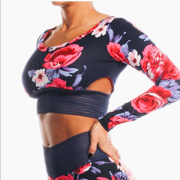 NWT Cute Booty Lounge Crop Top - Picture 4 of 10